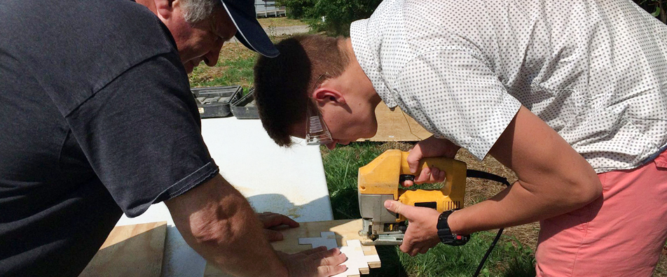 Students can have hands-on learning experiences in architecture and design. Students can have hands-on learning experiences in architecture and design.